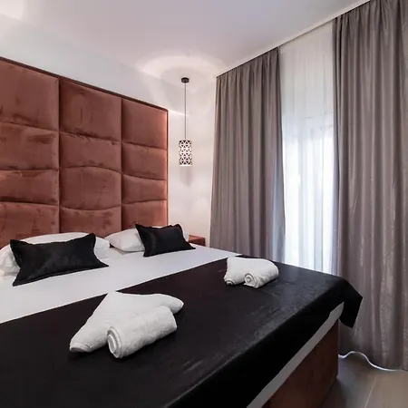 Luxury Apartment Vagabundo 1 Free Parking Trogir Exterior photo