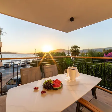 Luxury Apartment Vagabundo 1 Free Parking Trogir Exterior photo