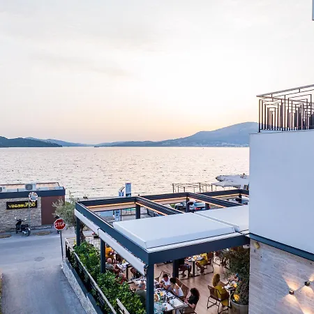 Luxury Apartment Vagabundo 1 Free Parking Trogir Exterior photo